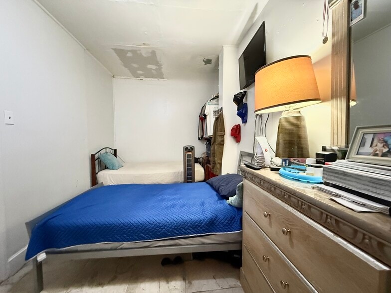 More Photos Of 615 Summit Ave, Union City Apartments For Sale