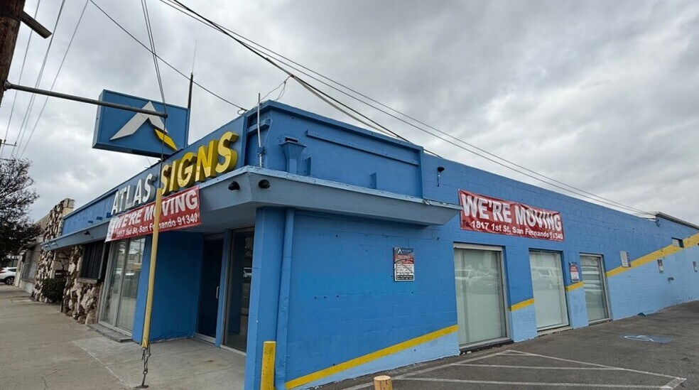 Primary Photo Of 13161-13165 Sherman Way, North Hollywood Warehouse For Lease