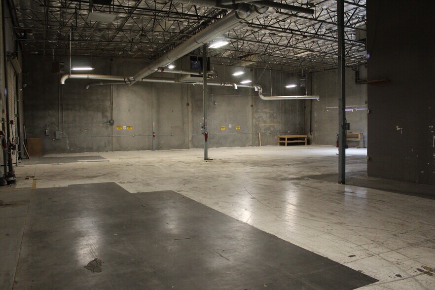 More Photos Of 2919 N Lamb Blvd, Las Vegas Warehouse For Lease