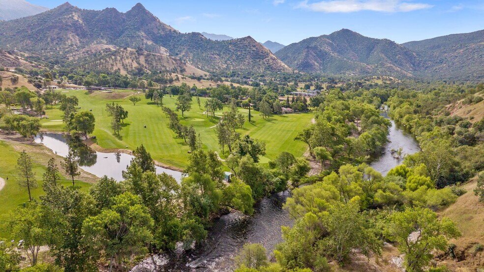 More Photos Of 41117 Sierra Dr, Three Rivers Golf Course Driving Range For Sale