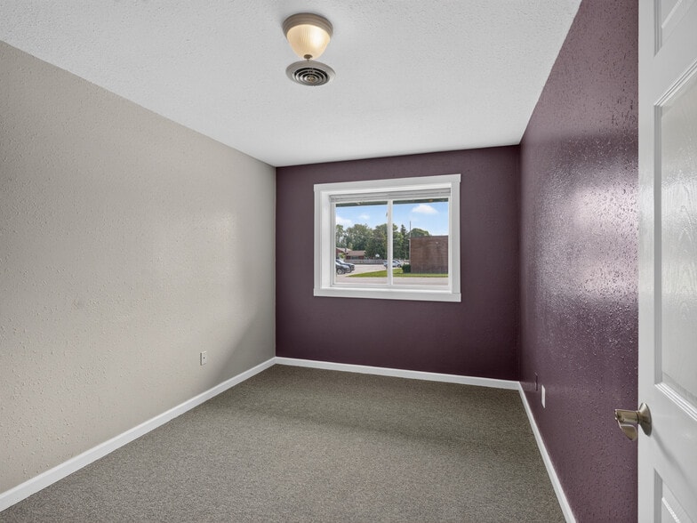 More Photos Of 200 S 4th St, Kawkawlin Assisted Living For Sale