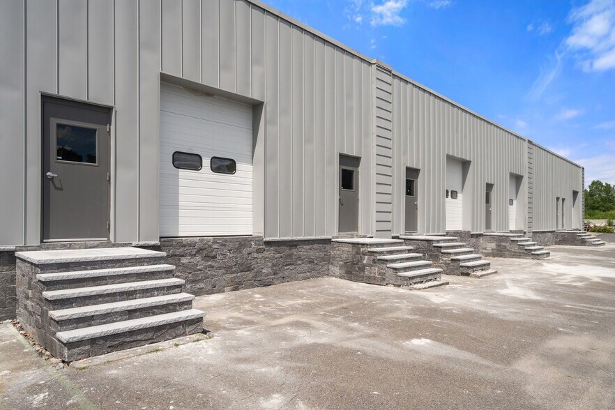 More Photos Of 45 Tosca Dr, Stoughton Warehouse For Lease