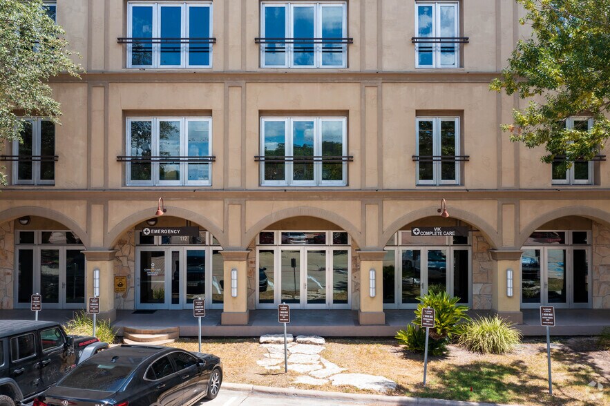 More Photos Of 6836 Bee Caves Rd, Austin Office For Lease