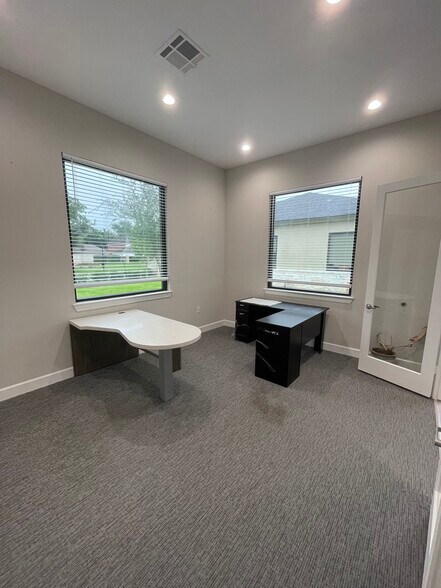 More Photos Of 4220 Cartwright Rd, Missouri City Medical For Sale
