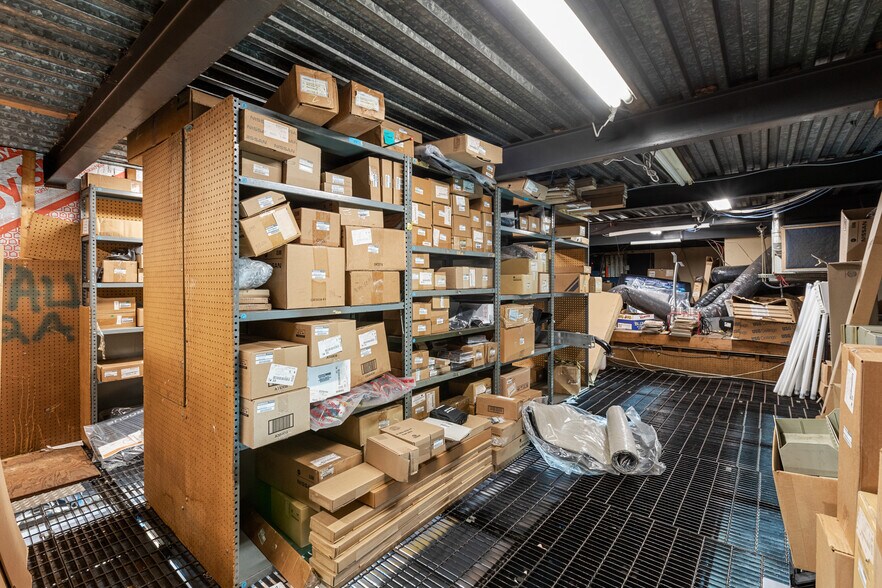 More Photos Of 805 Lafayette Ave, Hawthorne Auto Repair For Sale