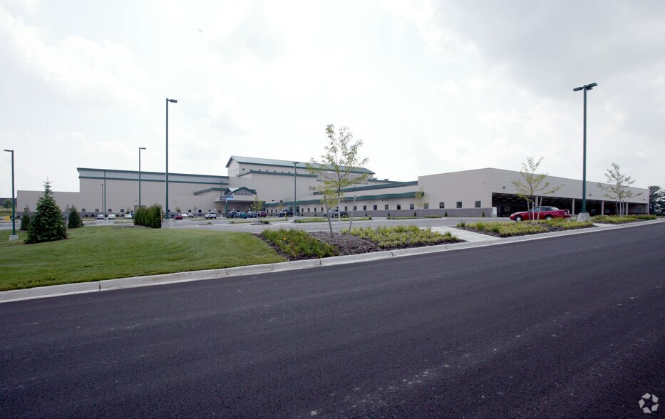 More Photos Of 3100-3102 Walker Ridge Dr NW, Grand Rapids Light Manufacturing For Lease