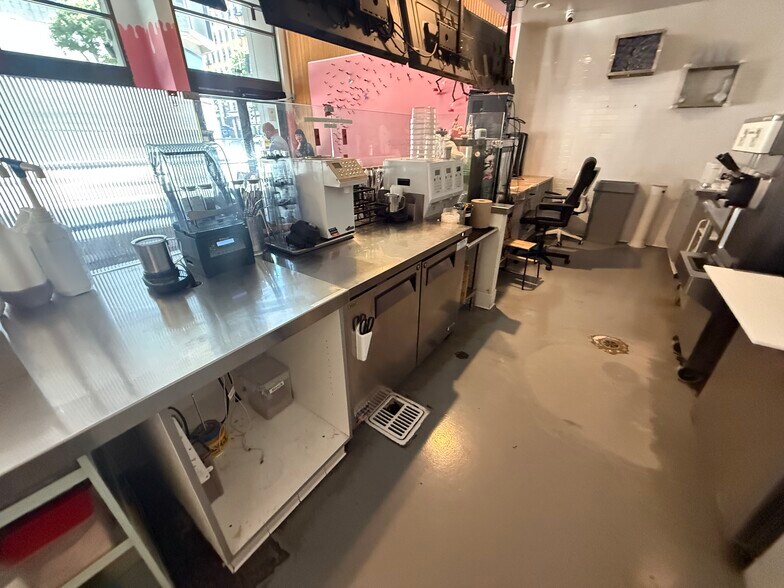 More Photos Of 801 S Hope St, Los Angeles Apartments For Lease