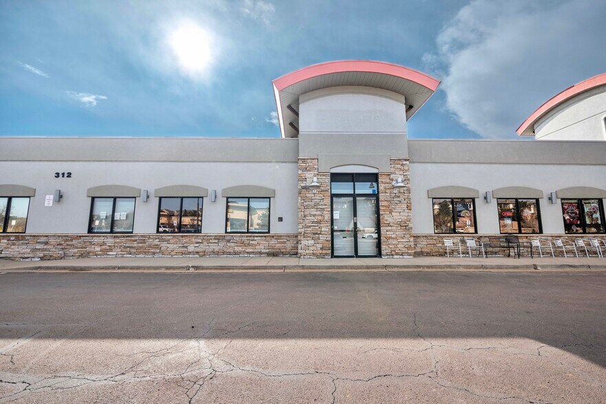 More Photos Of 312 Metzler Dr, Castle Rock Freestanding For Lease