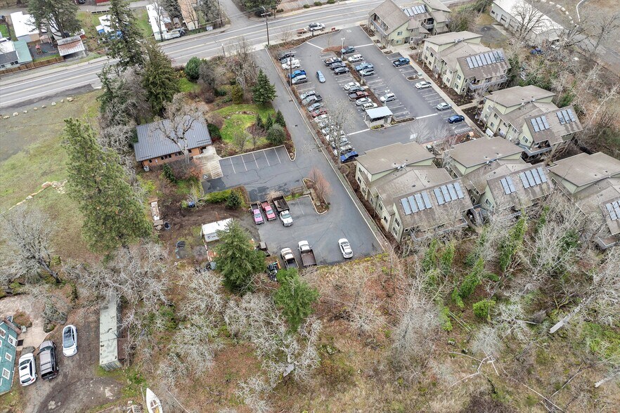 More Photos Of 3239 Cascade Ave, Hood River Office Residential For Lease