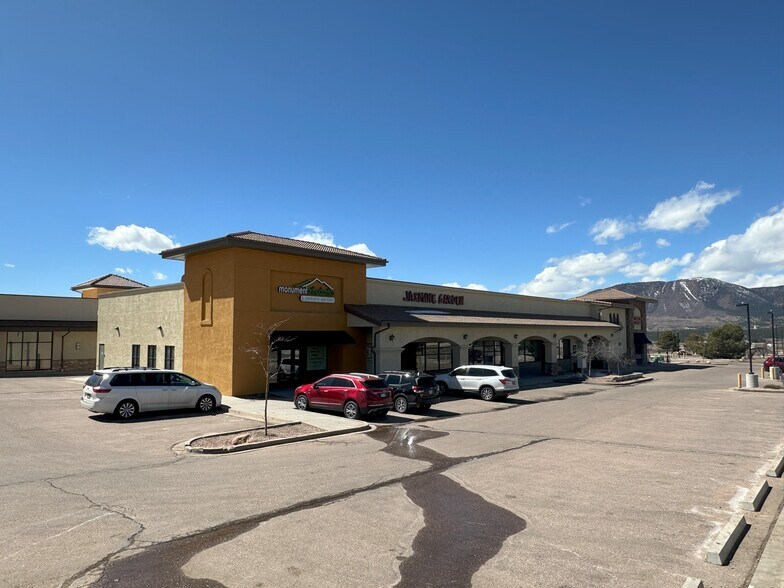 More Photos Of 1415-1455 Cipriani Loop, Monument Freestanding For Lease