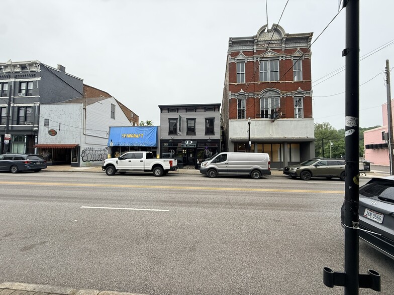 More Photos Of 4034 Hamilton Ave, Cincinnati Storefront Retail Office For Sale