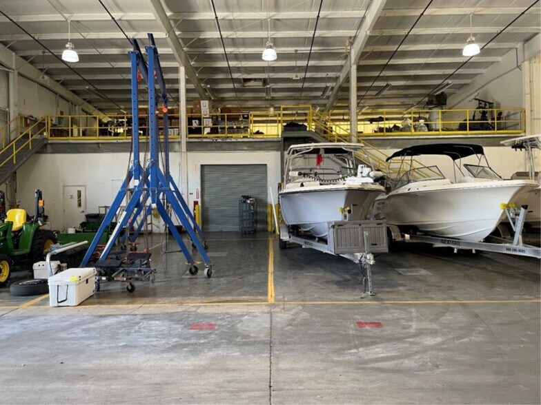 More Photos Of 205 Commercial Dr, Saint Augustine Manufacturing For Lease