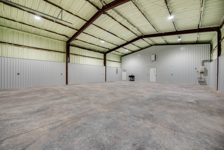 More Photos Of 1714 N FM 1788, Midland Warehouse For Lease