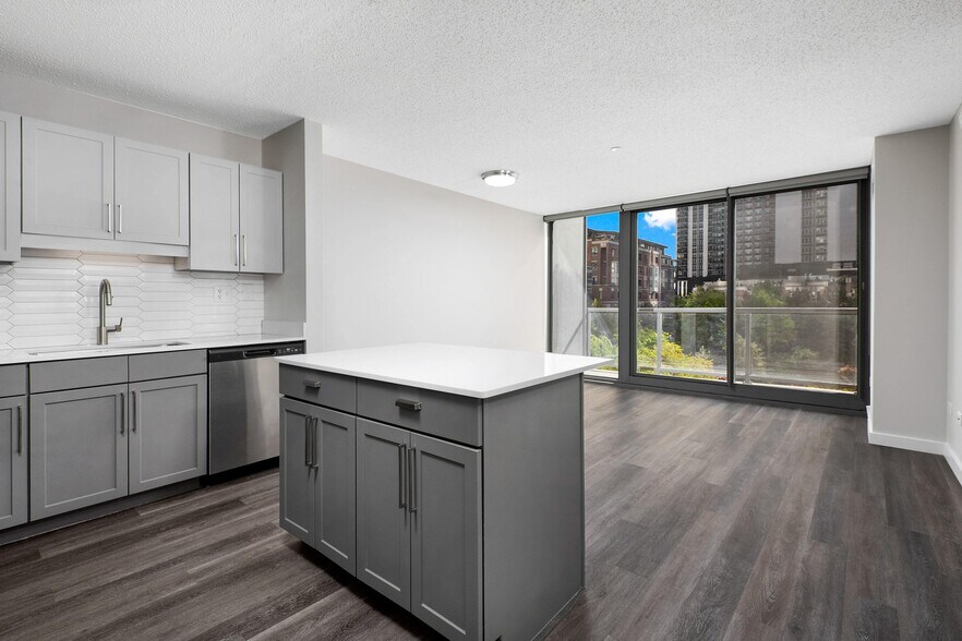 More Photos Of 400 E South Water St, Chicago Apartments For Lease