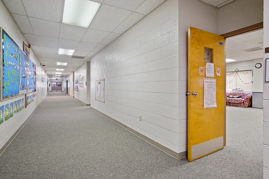 More Photos Of 5900 Reynolds Rd, Morrow Loft Creative Space For Lease