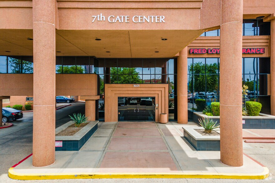 More Photos Of 1601 N 7th St, Phoenix Office For Sale