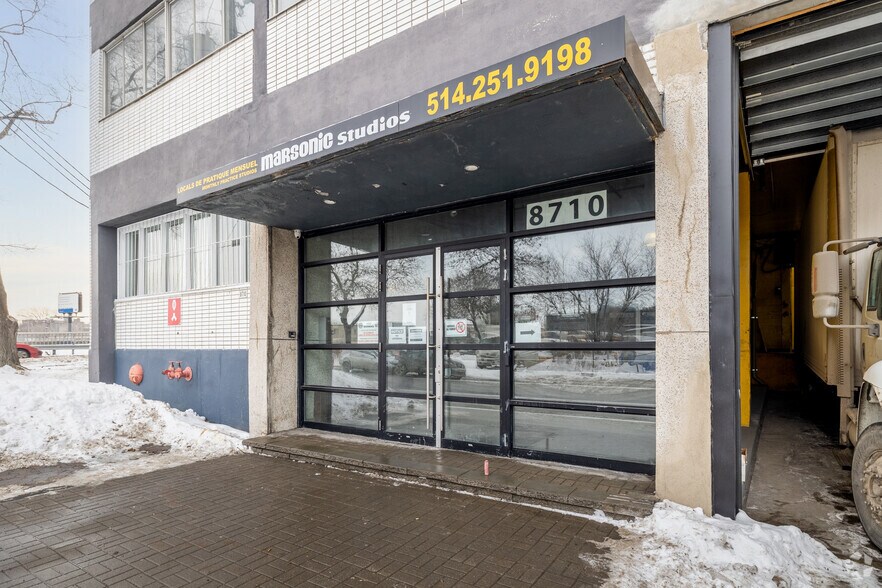 More Photos Of 8710 Av du Parc, Montréal Office For Lease