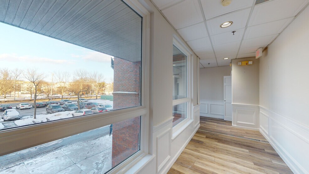 More Photos Of 152 Lynnway, Lynn Office For Sale