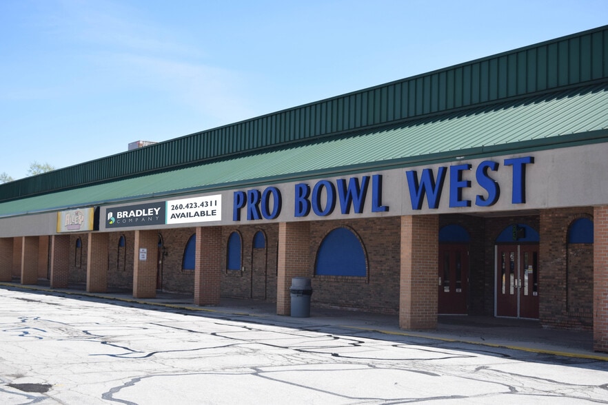 More Photos Of 1421-1575 Goshen Ave, Fort Wayne Storefront For Sale