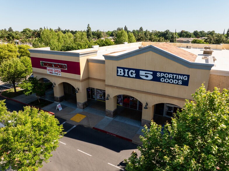 More Photos Of 1742-1746 W Olive Ave, Merced Storefront For Sale