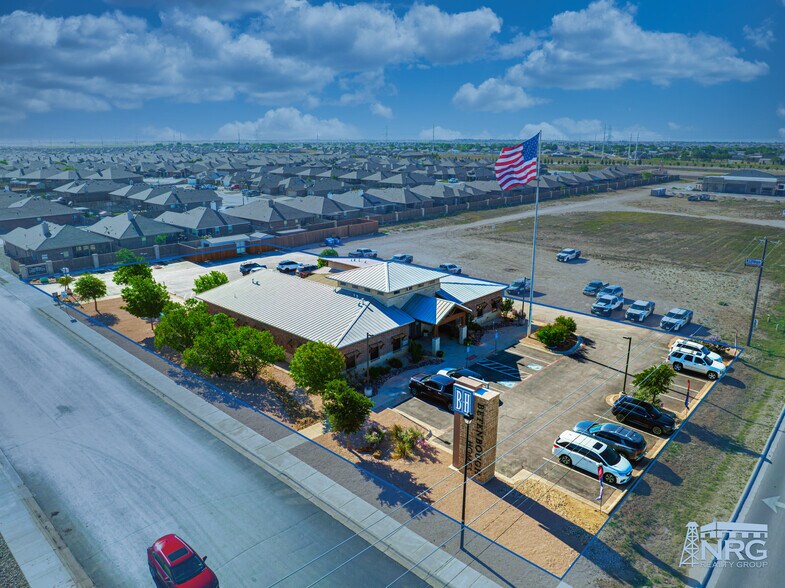 More Photos Of 6718 TX-349, Midland Office For Sale