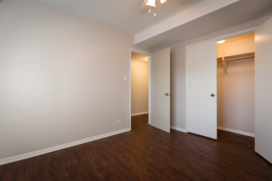 More Photos Of 7545 N Bell Ave, Chicago Apartments For Sale