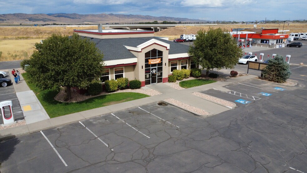 More Photos Of 2100 S Main St, Nephi Storefront Retail Office For Lease