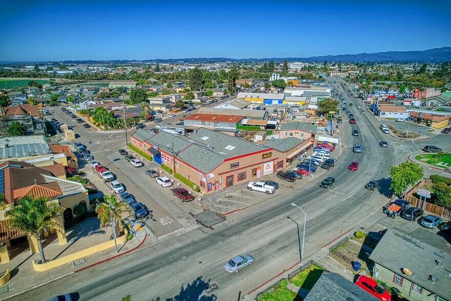 More Photos Of 74-82 Porter Dr, Watsonville Warehouse For Sale