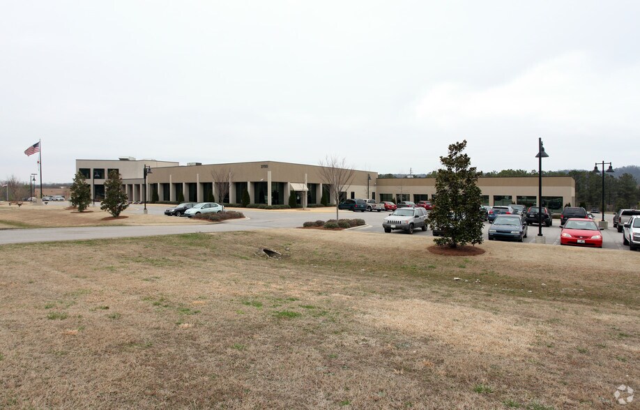 More Photos Of 2750 Crestwood Blvd, Irondale Showroom For Sale