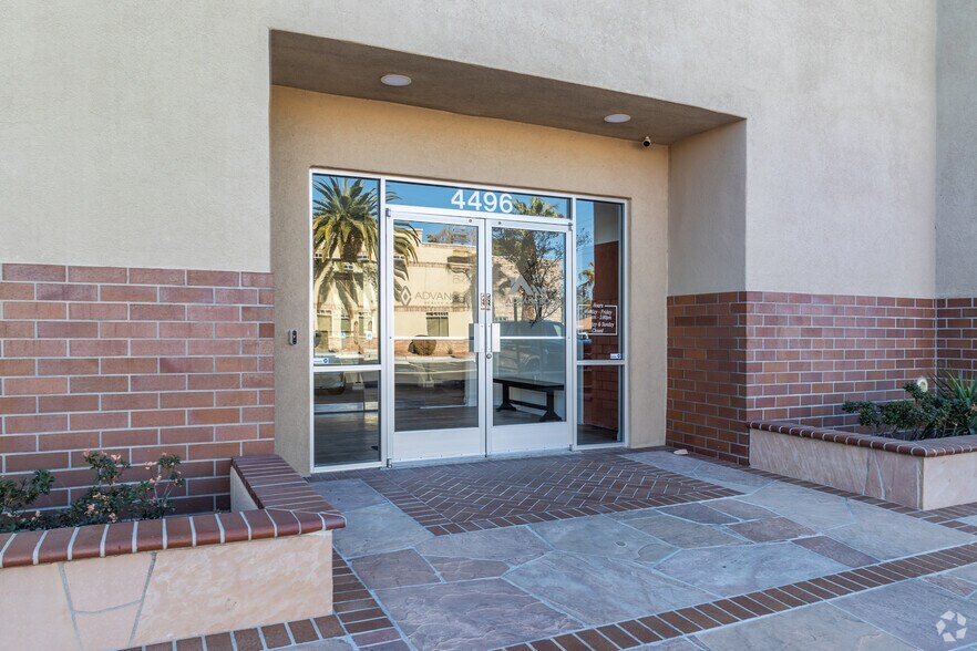 More Photos Of 4496 S Pecos Rd, Las Vegas Office For Lease
