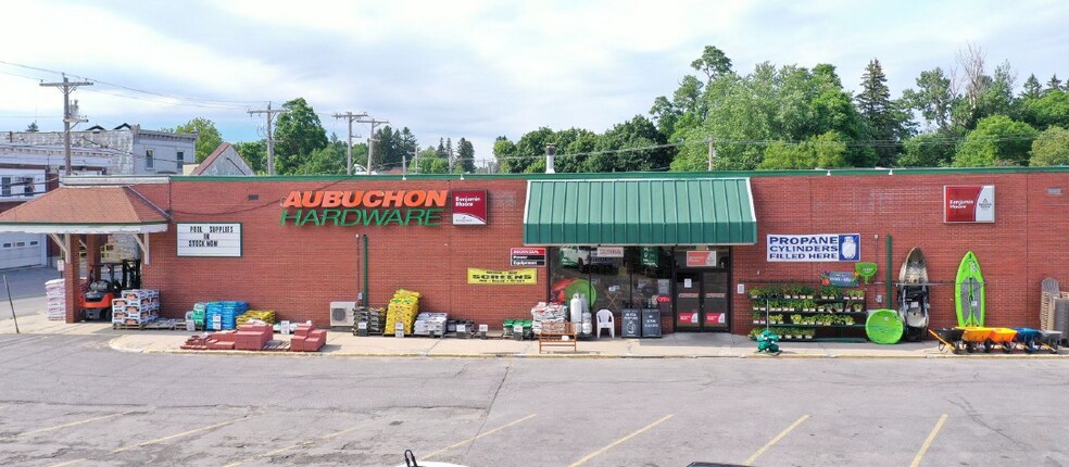 More Photos Of 22 Clinton St, Gouverneur General Retail For Sale