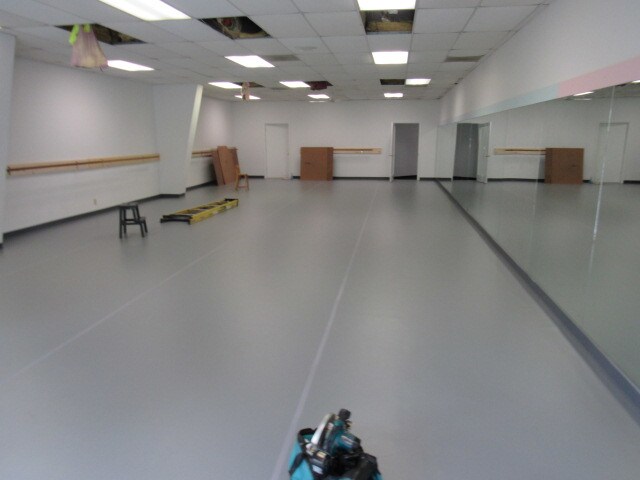 Primary Photo Of 7578 N Broadway, Red Hook Office For Lease