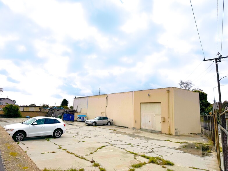 Primary Photo Of 15430 Condon Ave, Lawndale Manufacturing For Lease