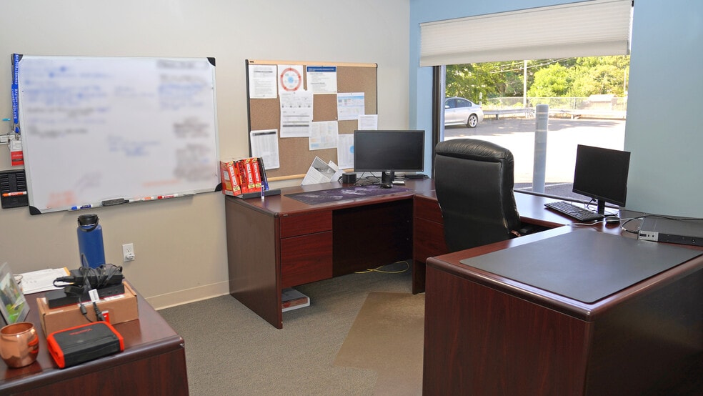 More Photos Of 308 Bay St, Taunton Office For Sale