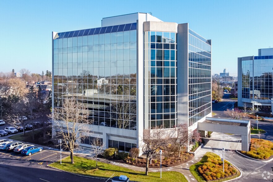 More Photos Of 1545 Carling Ave, Ottawa Office For Lease