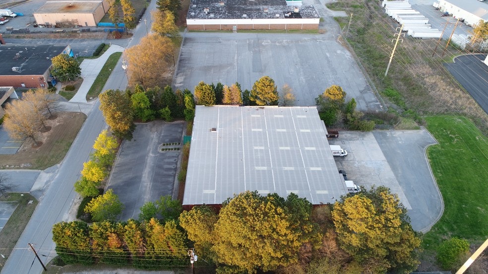 More Photos Of 3595 McCall Pl, Atlanta Distribution For Sale