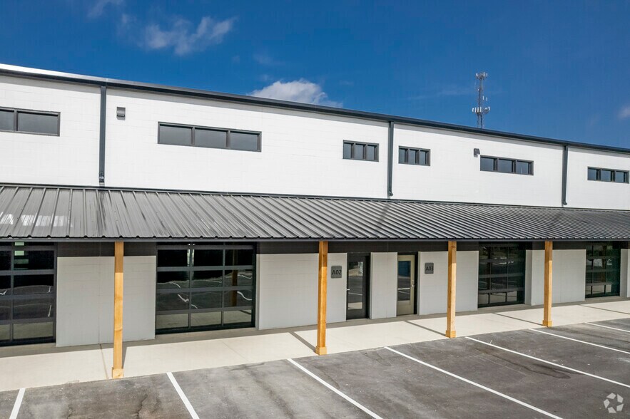 More Photos Of 529 E US HWY, Boerne Unknown For Lease