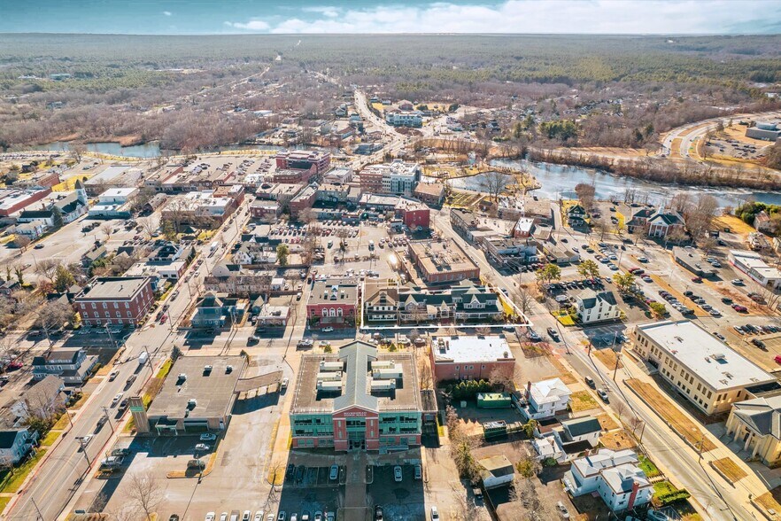 More Photos Of 33 W 2nd St, Riverhead Office For Sale