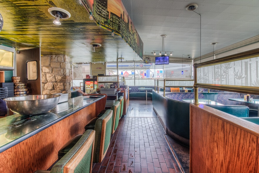 More Photos Of 822 N 1st St, Yakima Restaurant For Sale