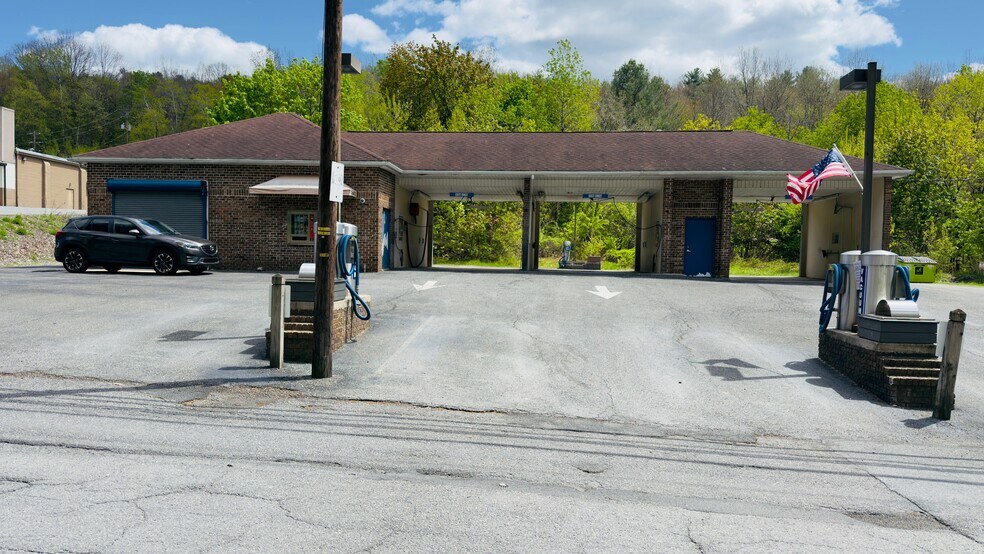 Primary Photo Of 600 W Bertsch St, Lansford Carwash For Sale