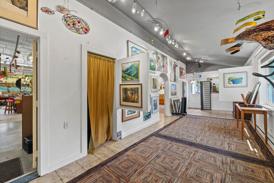 More Photos Of 8 Center St, West Stockbridge Restaurant For Sale