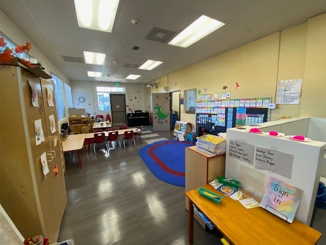 More Photos Of 2000 Stoner Ave, Los Angeles Schools For Lease