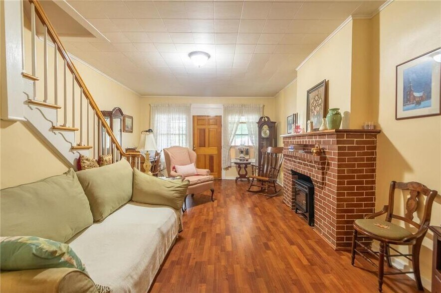 More Photos Of 202 S 17th St, Allentown Storefront Retail Residential For Sale