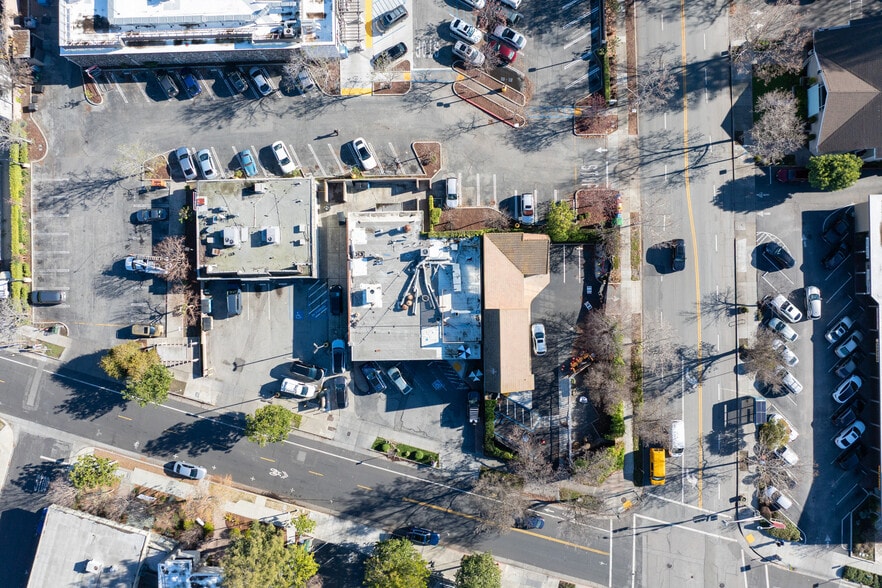 More Photos Of 702 Colorado Ave, Palo Alto General Retail For Sale