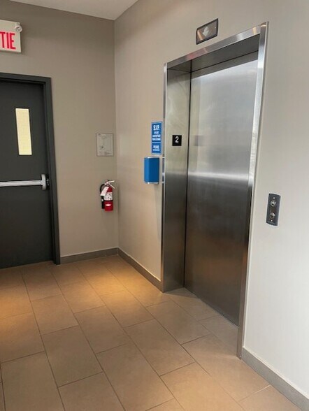 More Photos Of 1099 Boul Du Curé-Labelle, Blainville General Retail For Lease