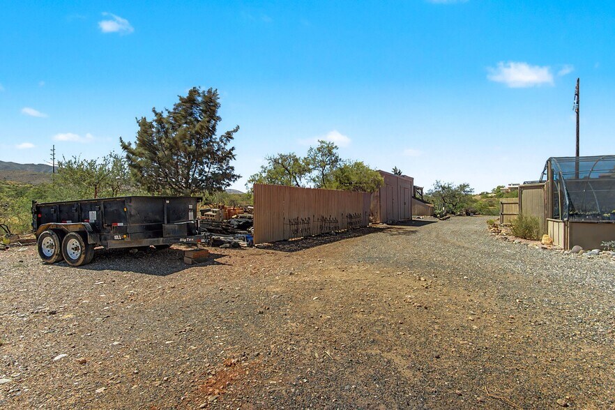 More Photos Of 1011 Wildhorse ln, Clarkdale Specialty For Sale