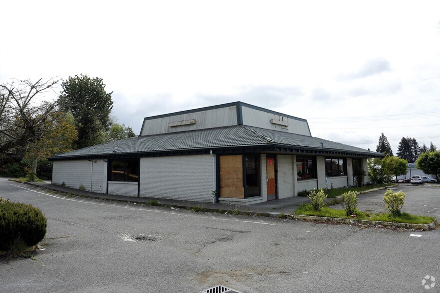 More Photos Of 3558 Wheaton Way, Bremerton Restaurant For Sale