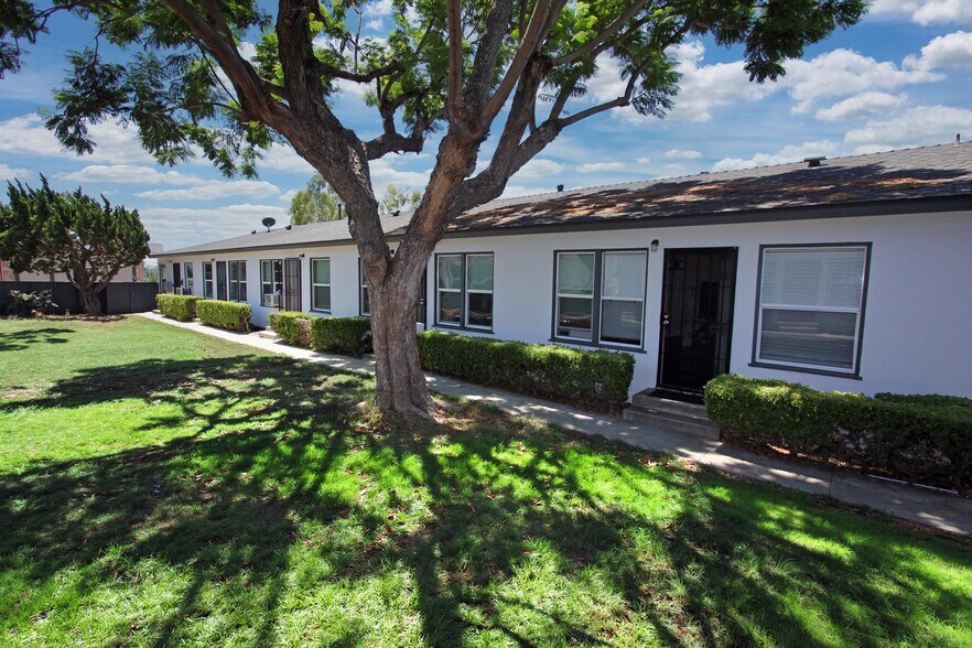 More Photos Of 3245 E Wilton St, Long Beach Apartments For Sale
