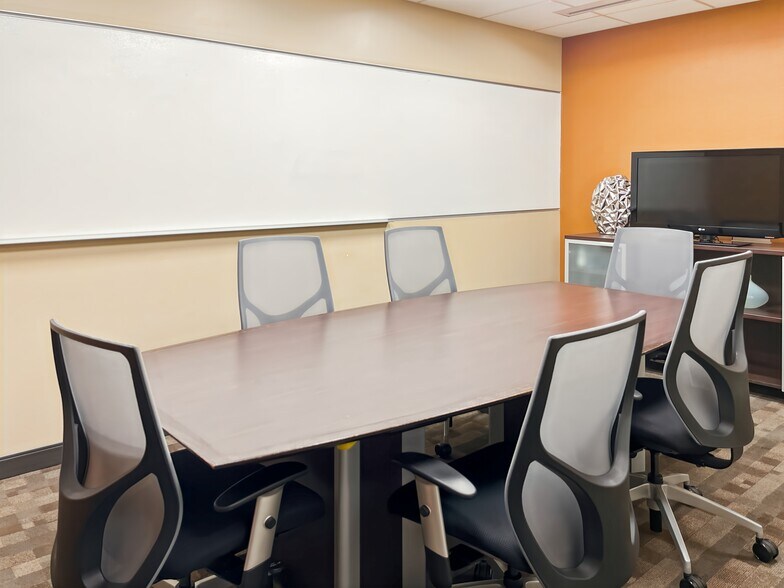 More Photos Of 601 21st St, Vero Beach Coworking Space