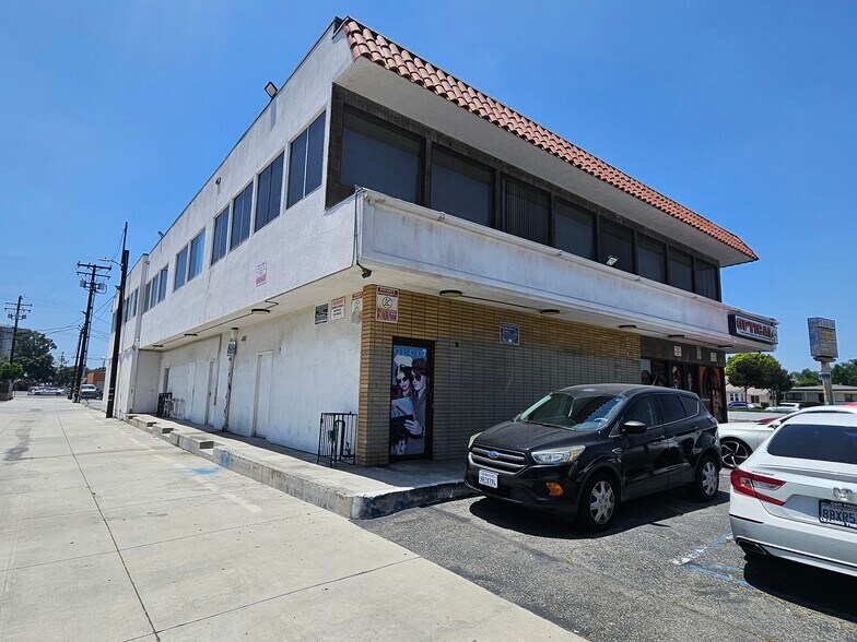 More Photos Of 13818 San Antonio Dr, Norwalk Storefront Retail Office For Sale